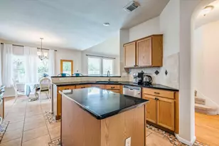 7025 Auckland Dr, Austin, TX 78749 - Photo 9