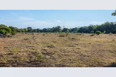 217 Robin Ranch Road, Lockhart, TX 78644 - Photo 9