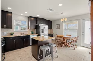 2019 Barker House Cv, Round Rock, TX 78664 - Photo 9