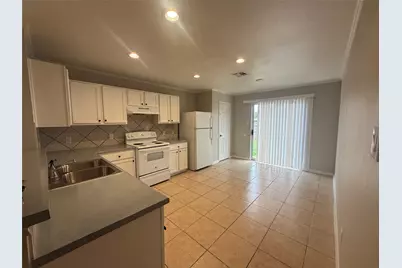 17808 Majestic Elm Lane, Elgin, TX 78621 - Photo 7