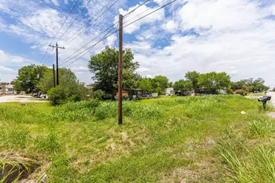 301 W Eggleston Street, Manor, TX 78653 - Photo 23