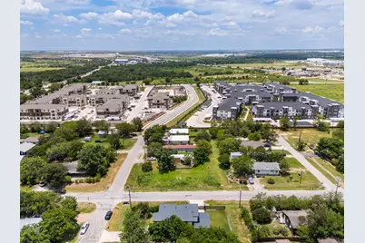 301 W Eggleston Street, Manor, TX 78653 - Photo 19