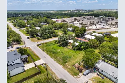 301 W Eggleston Street, Manor, TX 78653 - Photo 5