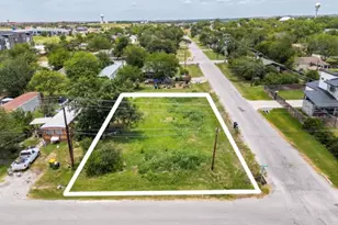 301 W Eggleston St, Manor, TX 78653 - Photo 1