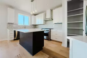 25808 Case Ln, Spicewood, TX 78669 - Photo 11
