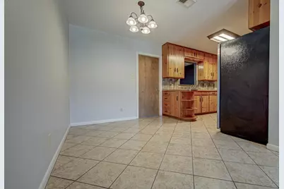 7803 Lazy Lane, Austin, TX 78757 - Photo 7