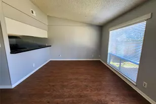 608 W 51st St, Austin, TX 78751 - Photo 3