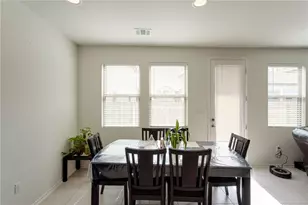 9109 Garnet Dr, Austin, TX 78729 - Photo 9