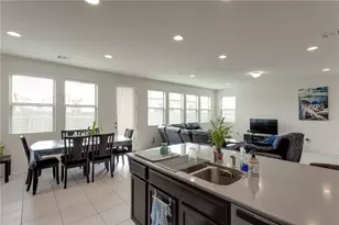9109 Garnet Dr, Austin, TX 78729 - Photo 11