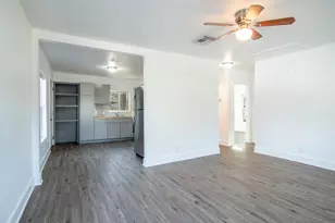 3203 E 16th St, Austin, TX 78721 - Photo 7