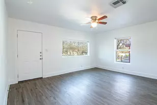 3203 E 16th St, Austin, TX 78721 - Photo 5