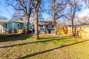 3203 E 16th St, Austin, TX 78721 - Photo 19