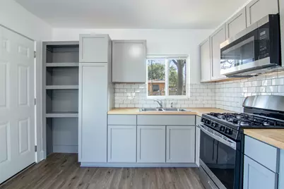 3203 E 16th Street, Austin, TX 78721 - Photo 11
