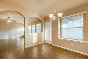 101 Sandy Lyle Cove, Round Rock, TX 78664 - Photo 11