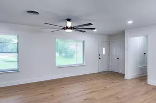 122 Blanket Flower Dr, Bastrop, TX 78602 - Photo 3