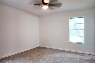 122 Blanket Flower Dr, Bastrop, TX 78602 - Photo 15