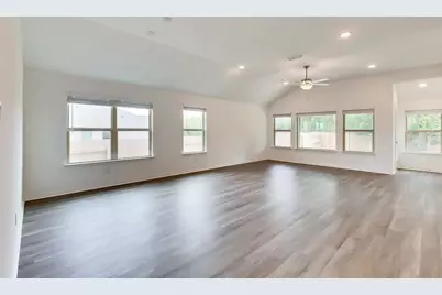 271 Jefferson Drive, Kyle, TX 78640 - Photo 11