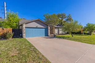 2402 Susan Ln, Leander, TX 78641 - Photo 3