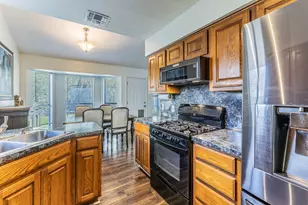2402 Susan Ln, Leander, TX 78641 - Photo 7