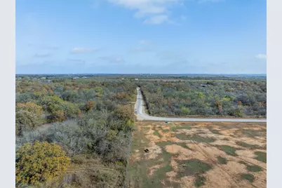 1050 Bugtussle Lane, Luling, TX 78648 - Photo 13