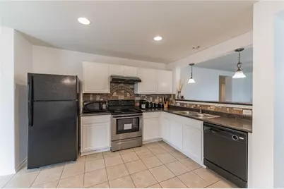 8916 Milton Lease Drive, Austin, TX 78747 - Photo 7