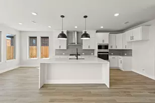 109 Rightfield Dr, Liberty Hill, TX 78642 - Photo 5