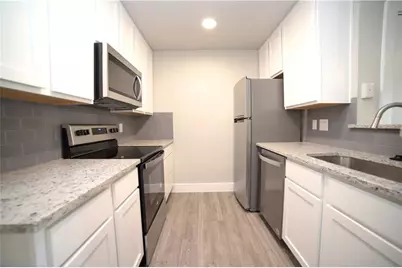 114 E 31st Street #208, Austin, TX 78705 - Photo 5