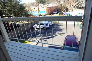 114 E 31st St, Austin, TX 78705 - Photo 11