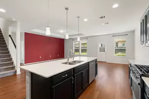 11708 Roscommon Trl, Austin, TX 78754 - Photo 9