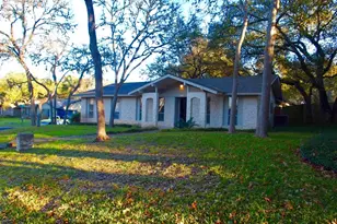 7101 Twisted Oaks Dr, Austin, TX 78745 - Photo 3