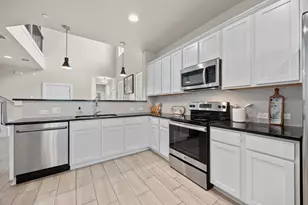 11315 Gadsen Ln, Austin, TX 78754 - Photo 9