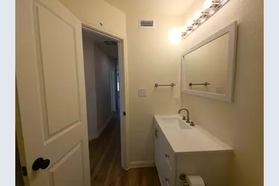 2002 W 2nd Street #1100, Taylor, TX 76574 - Photo 11