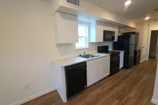 2002 W 2nd St, Taylor, TX 76574 - Photo 7