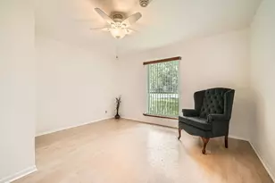 914 Hermitage Dr, Austin, TX 78753 - Photo 23