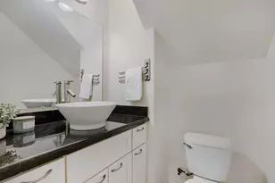 2109 Newfield Ln, Austin, TX 78703 - Photo 7