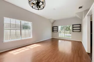 8221 Manx Dr, Round Rock, TX 78681 - Photo 17