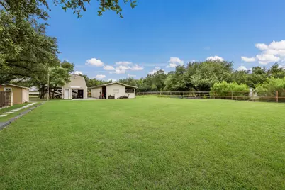 2204 Walsh Drive, Round Rock, TX 78681 - Photo 37