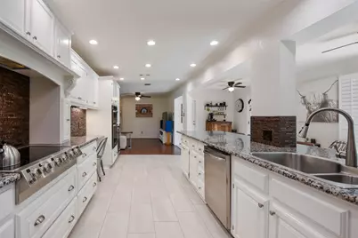 2204 Walsh Drive, Round Rock, TX 78681 - Photo 9