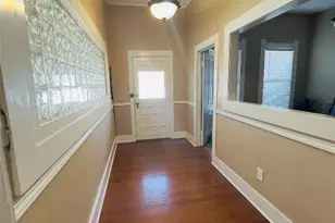 209 W Bagdad Ave, Round Rock, TX 78664 - Photo 3