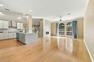 10045 Planters Woods Dr, Austin, TX 78730 - Photo 13