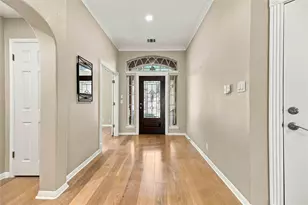 10045 Planters Woods Dr, Austin, TX 78730 - Photo 5