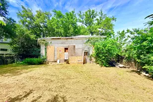 1181 Oak Grove Ave, Austin, TX 78702 - Photo 3