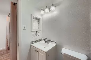 1840 Burton Dr, Austin, TX 78741 - Photo 9