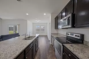 13804 Mark Christopher Wy, Manor, TX 78653 - Photo 7