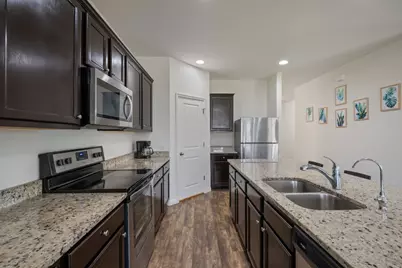 13804 Mark Christopher Way, Manor, TX 78653 - Photo 5