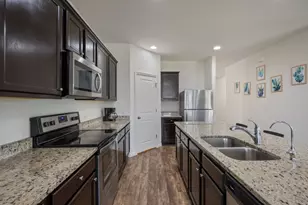 13804 Mark Christopher Wy, Manor, TX 78653 - Photo 5