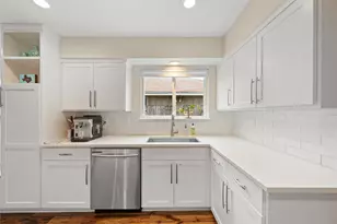 4902 Pelham Dr, Austin, TX 78727 - Photo 17