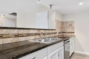 1813 Woodland Ave, Austin, TX 78741 - Photo 11