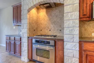 321 Limestone Trail, Austin, TX 78737 - Photo 5