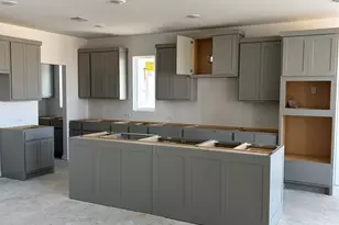 233 Pacific Grove Cir, Liberty Hill, TX 78642 - Photo 3